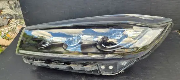 KIA Sorento Headlights/headlamps set 