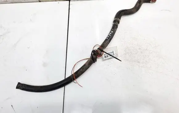 Engine coolant pipe/hose