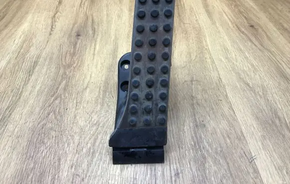 Mercedes-Benz C W205 Accelerator throttle pedal A2053000104