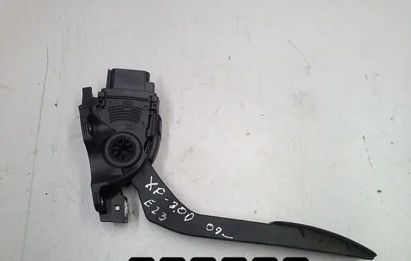 Jaguar XF Accelerator throttle pedal 9X23-9F832-BA