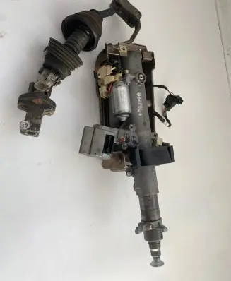 Steering wheel axle set