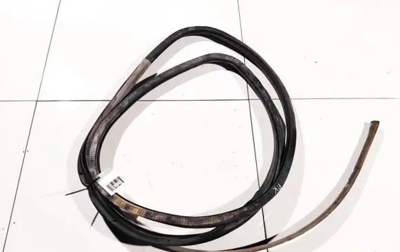 Audi A4 S4 B5 8D Rubber seal front coupe door 