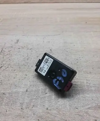 BMW 3 F30 F35 F31 Aerial antenna amplifier 923144303 10859410