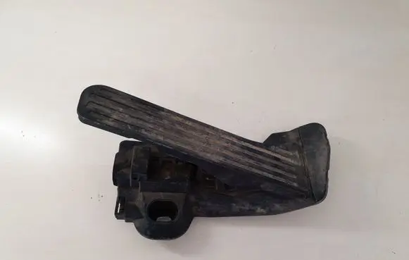 Volkswagen PASSAT B6 Accelerator throttle pedal 1K2721503M