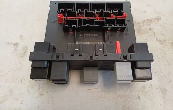 Volkswagen PASSAT B6 Comfort/convenience module 3C0937049AE