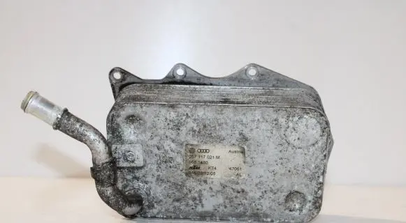 Engine oil radiator