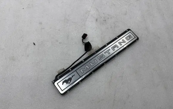 Ford Mustang VI Front sill trim cover FR3J6313222AAW