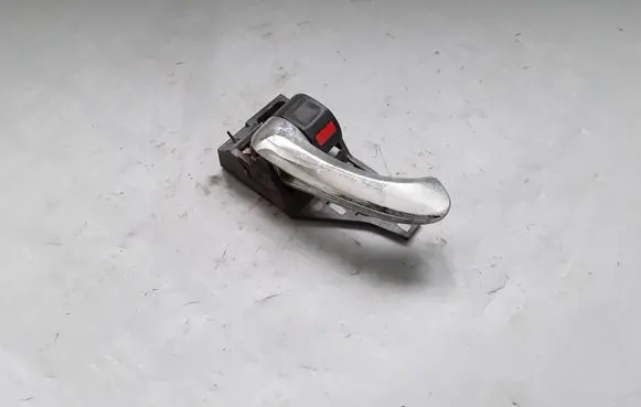 Toyota RAV 4 (XA30) Rear door interior handle NOCODE