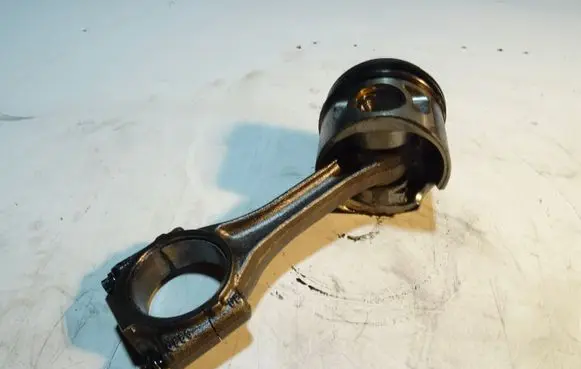 Volkswagen PASSAT B6 Piston with connecting rod 0386