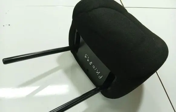 Peugeot 407 Front seat headrest 