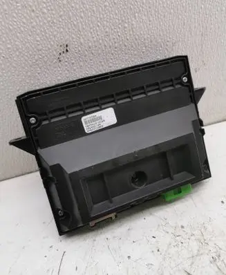 Volvo XC60 Screen/display/small screen 30772584 SN62015869 08W45E04