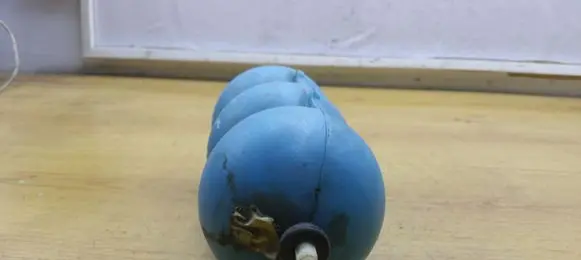 Vacuum air tank