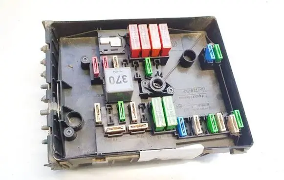 Seat Toledo III (5P) Fuse box set 3c09712490 3c0971249-0