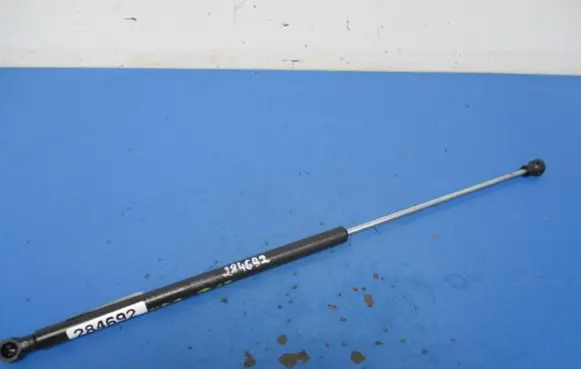 Renault Laguna II Shock absorber/damper mounting bracket 