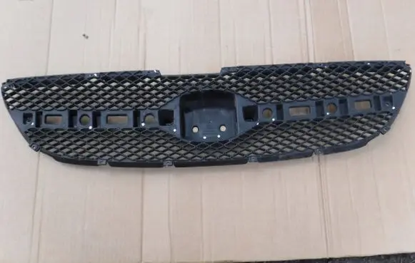 Hyundai Getz Front bumper upper radiator grill 863851C310