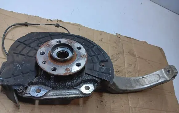 Maserati Levante Front wheel hub 670032052