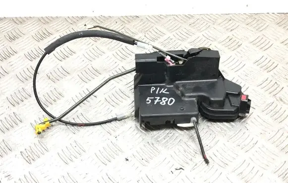 Hyundai Santa Fe Front door lock
