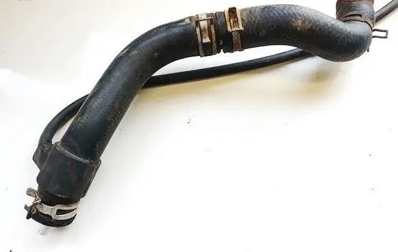 Volkswagen PASSAT B3 Engine coolant pipe/hose
