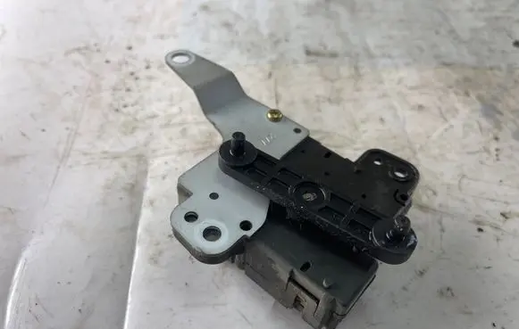 Hyundai Matrix Air flap motor/actuator F00s4c2132