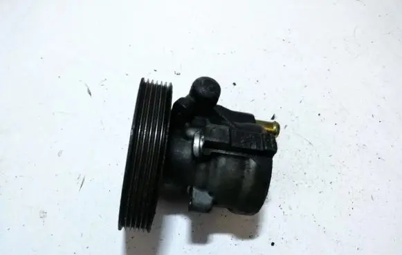 Mitsubishi Space Star Power steering pump 8200071050