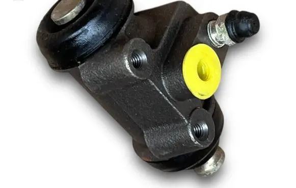 Nissan Terrano Master brake cylinder 44100-7F001