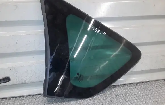 Opel Meriva B Rear side window 