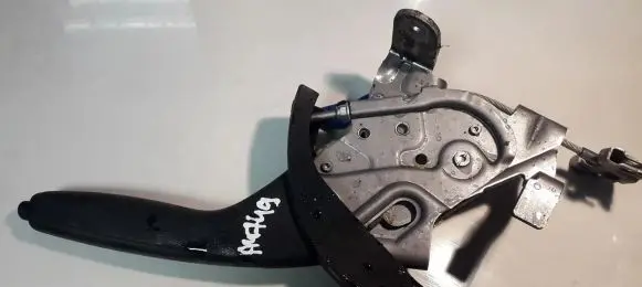 Nissan Note (E12) Handbrake/parking brake lever assembly