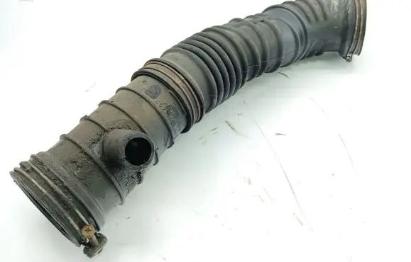 Mitsubishi Outlander Air intake hose/pipe
