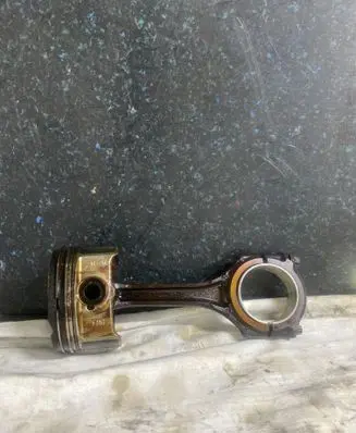 Mercedes-Benz C W204 Piston with connecting rod 0821RA