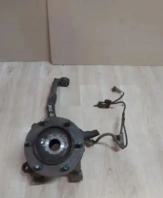 Toyota FJ cruiser Rear wheel hub