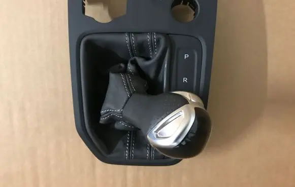 Audi A1 Gear lever shifter trim leather/knob 