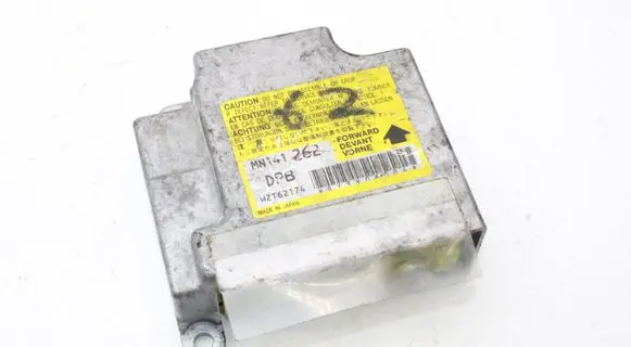 Mitsubishi Lancer Airbag control unit/module MN141262