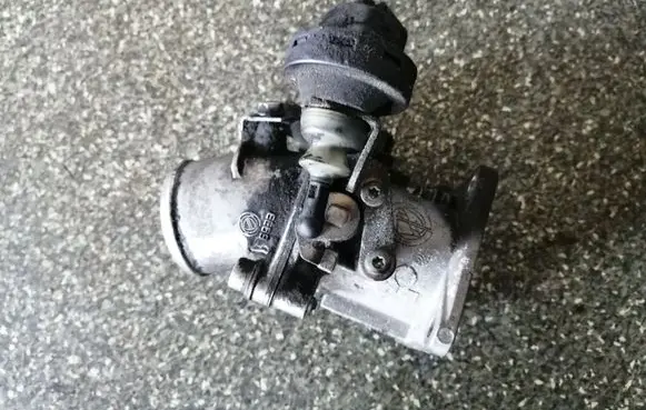 Alfa Romeo 156 Throttle valve