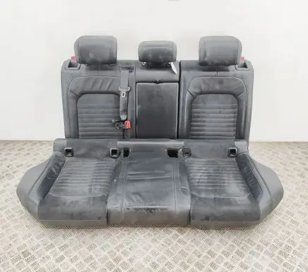 Rear seat