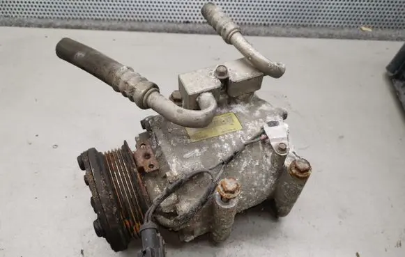 Ford Fiesta Air conditioning (A/C) compressor (pump) YS4H19D629AB