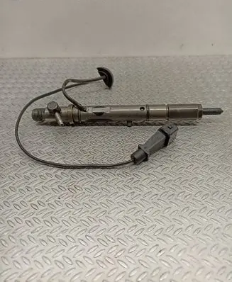 Audi A6 S6 C5 4B Fuel injector 059130202E 0432133803