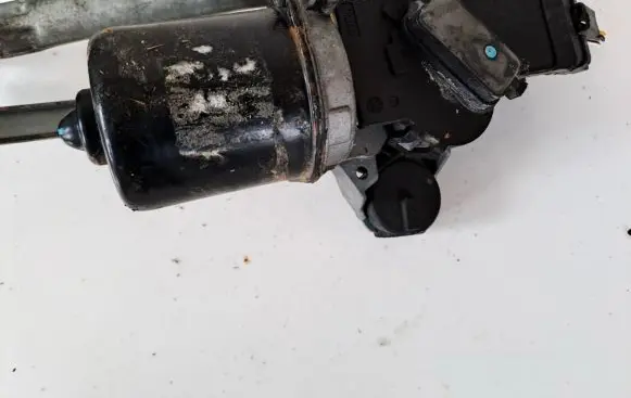 Toyota Aygo AB10 Wiper motor