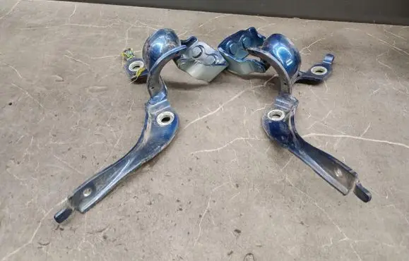 Audi A4 S4 B6 8E 8H Tailgate/trunk/boot hinge 8E9827300E