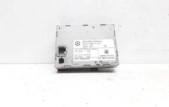Mercedes-Benz E W211 Gateway control module A2115407145 A2114420027 A2115407245