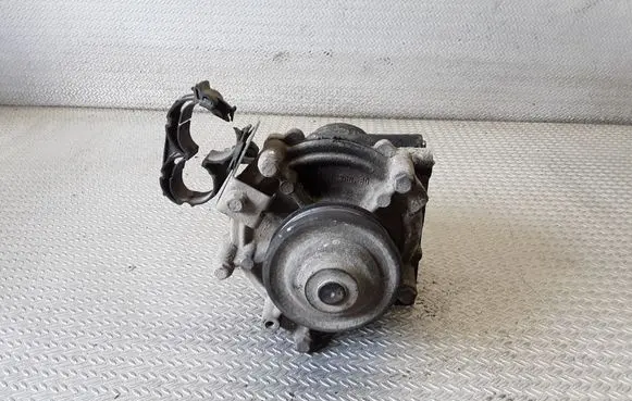 Peugeot Boxer Water pump 9613136080