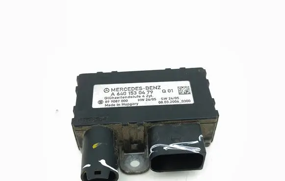 Mercedes-Benz A W169 Glow plug pre-heat relay A6401530479 899087000