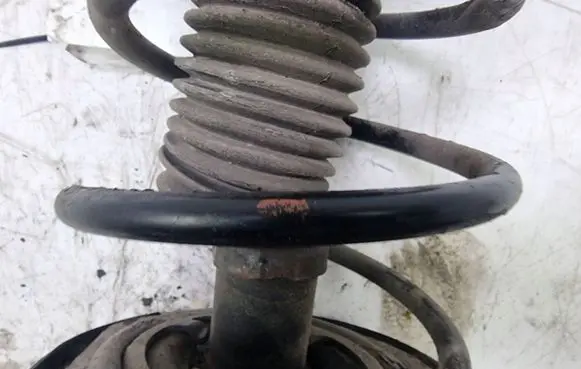 Toyota Avensis T270 Front shock absorber/damper