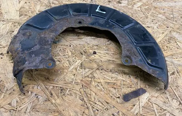 Skoda Octavia Mk2 (1Z) Front brake disc dust cover plate 