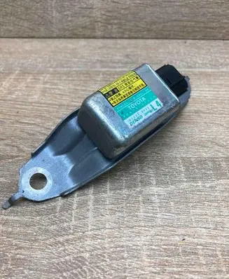 Toyota Prius (XW20) Airbag deployment crash/impact sensor 8983447020 1879000922 USED