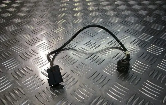 Ford Focus Detonation knock sensor 98MF-12A699-BA