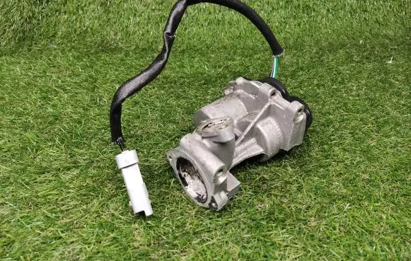Land Rover Range Rover L322 EGR valve cooler 6H4Q9Y493DC