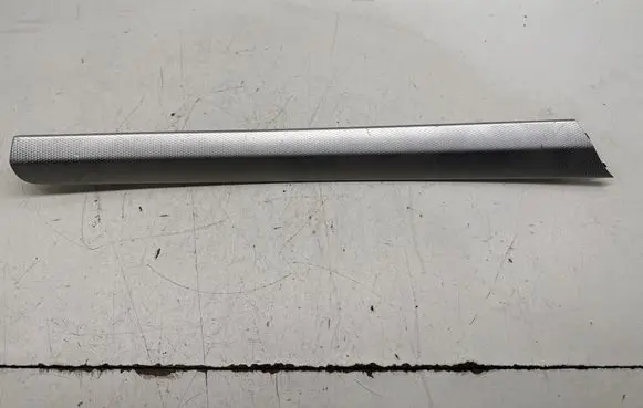 Audi Q7 4L Front door trim bar 4L0867420