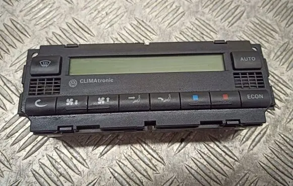 Volkswagen PASSAT B5.5 Interior fan control switch 