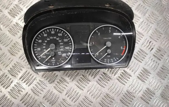 BMW 3 E90 E91 Speedometer (instrument cluster) A2C53113047 1042004