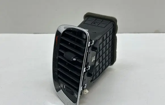 Dodge Durango III Dashboard side air vent grill/cover trim VP0000604901 608101